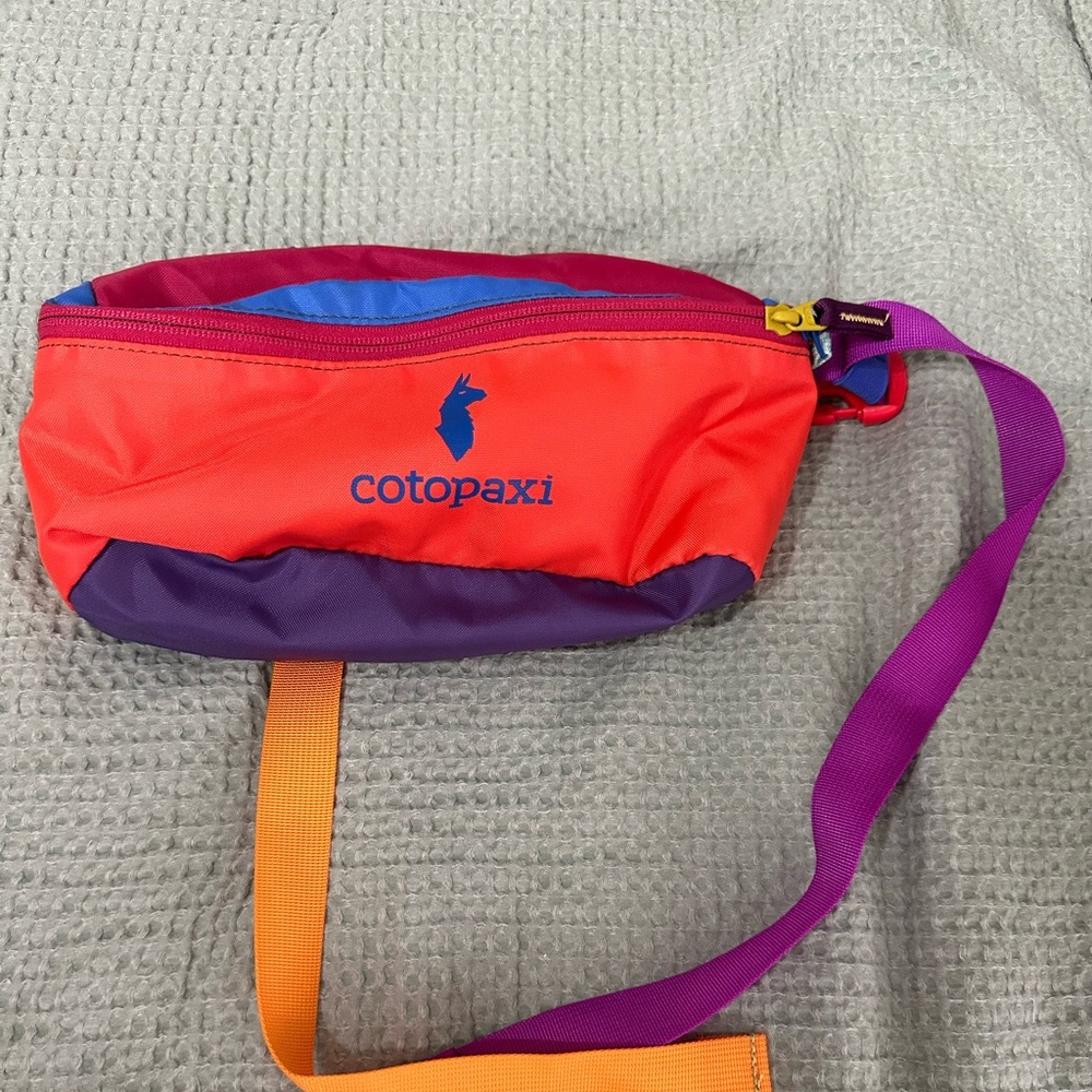Cotopaxi Fanny pack